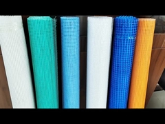 C গ্লাস ফাইবার গ্লাস জাল ফ্যাব্রিক দেওয়াল বিভিন্ন রঙ এবং দৈর্ঘ্যের লেপ সঙ্গে