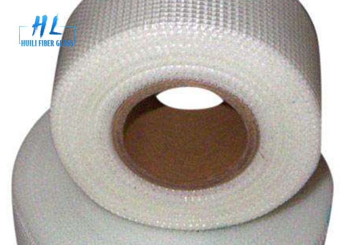 একপাশের আঠালো ল্যাটেক্স গ্লাস ফাইবার টেপ 60g - 65g/m2 50m রোল তাপ প্রতিরোধী 500°C পর্যন্ত