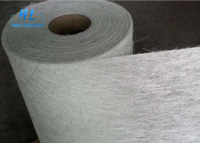 হোয়াইট রঙ ফাইবারগ্লাস চটকান ম্যাট 300gsm ই-গ্লাস অটোমোবাইল প্লেটের জন্য