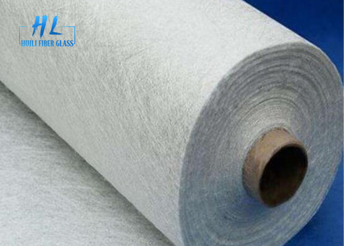 হোয়াইট রঙ ফাইবারগ্লাস চটকান ম্যাট 300gsm ই-গ্লাস অটোমোবাইল প্লেটের জন্য